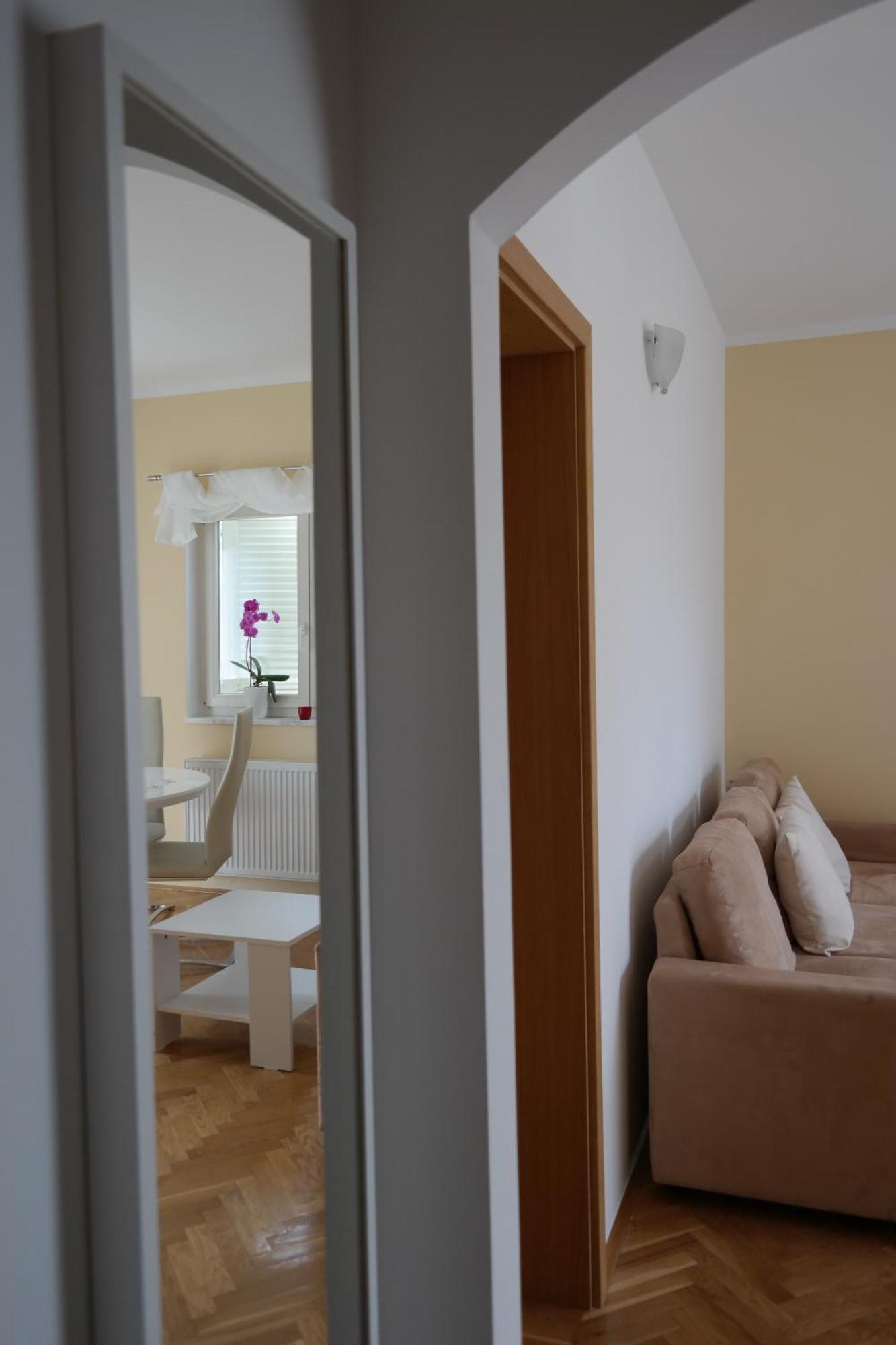Apartments Nena Podstrana Exterior photo