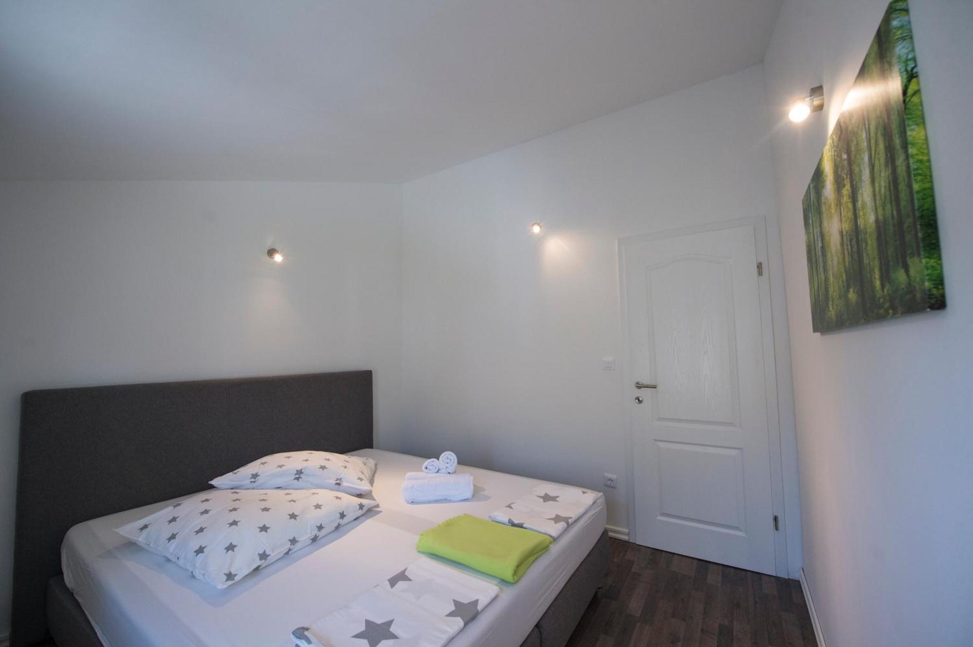 Apartments Nena Podstrana Exterior photo